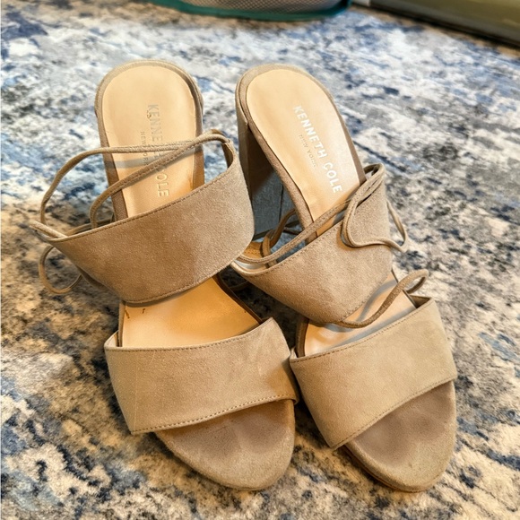 Kenneth Cole Shoes - Suede grey heels